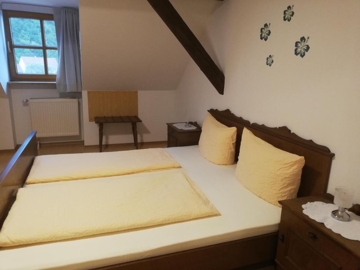 Gaststaette Liebl Hotel Wiesent Luaran gambar