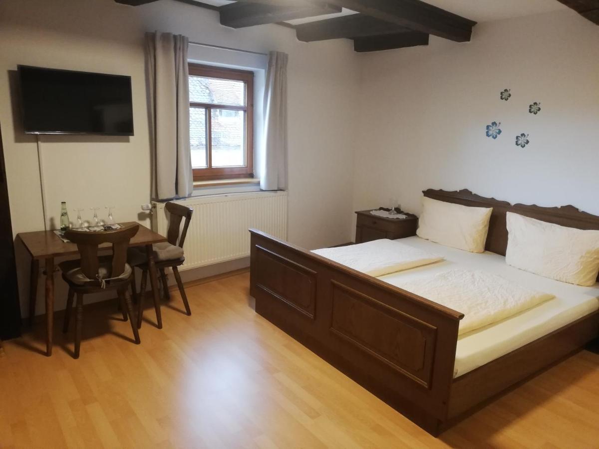 Gaststaette Liebl Hotel Wiesent Luaran gambar